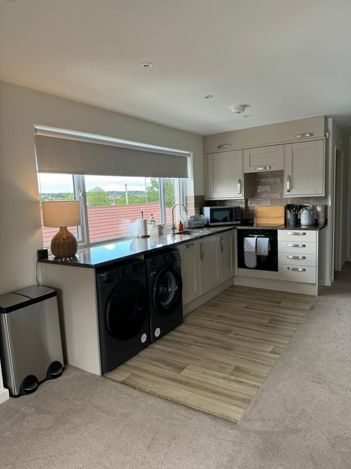 Chew View Luxury Apartment Keynsham Exterior photo
