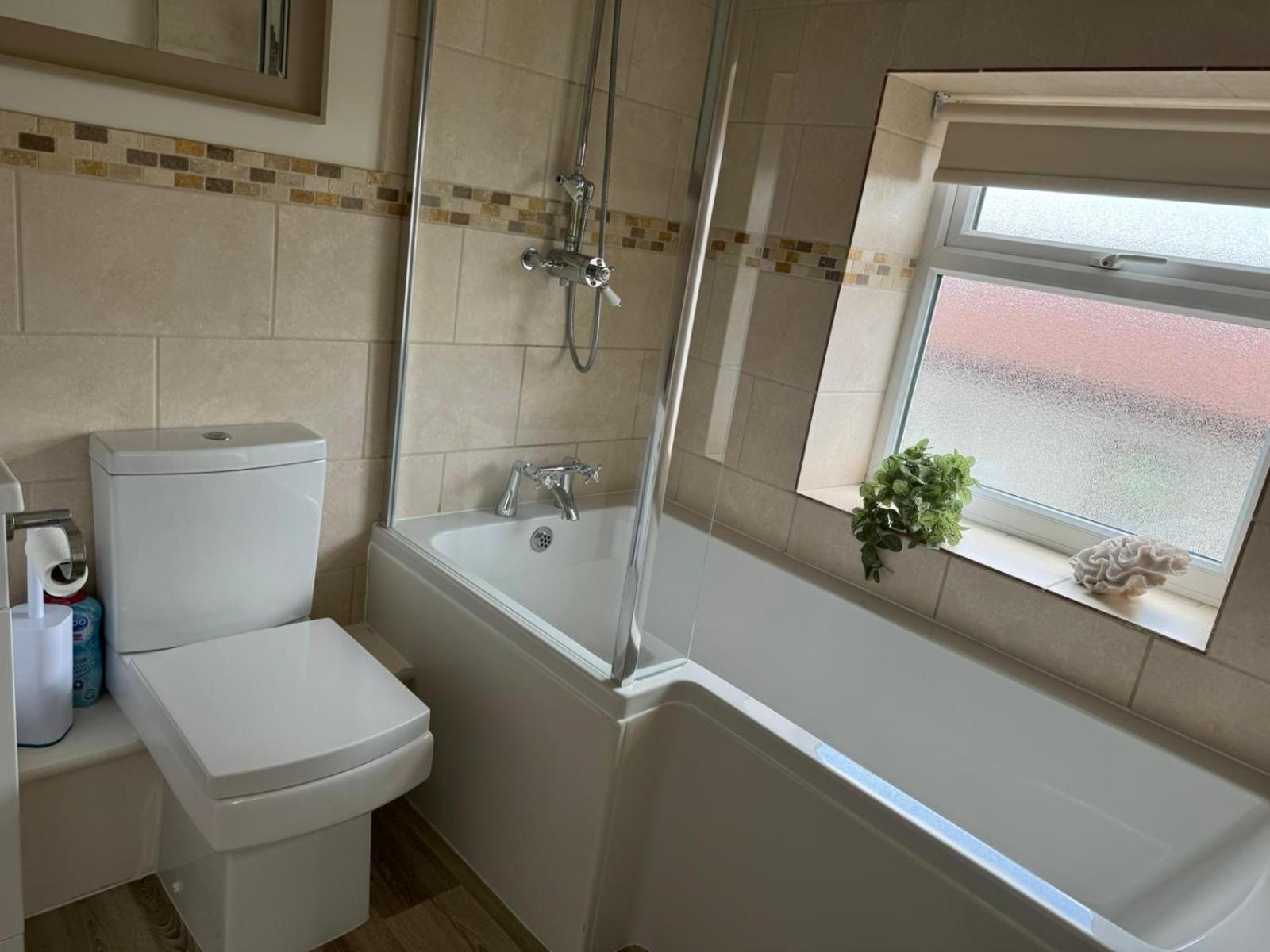 Chew View Luxury Apartment Keynsham Exterior photo